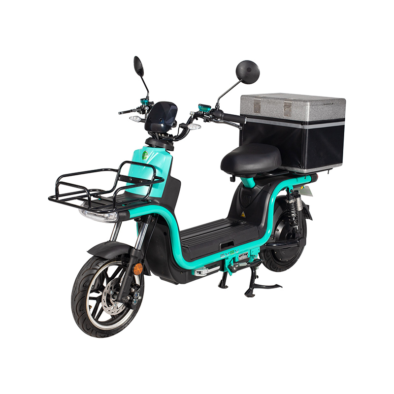 Chiếc xe máy điện này bao gồm những hệ thống hỗ trợ người lái tiên tiến nào?